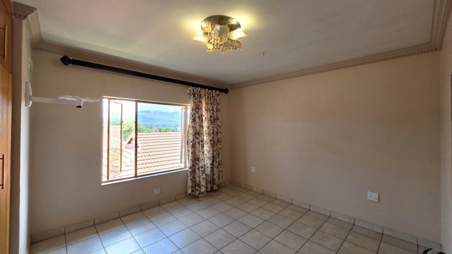 4 Bedroom Property for Sale in Ifafi North West